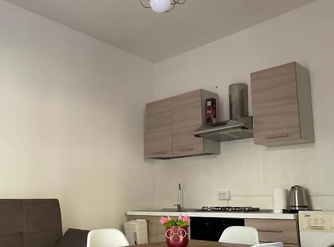 Casa Della Nonna Апартаменты Мартина-Франка